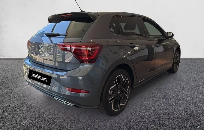 VOLKSWAGEN POLO 1.0 TSI 116 S&S DSG7 R-Line Edition extérieur trois quart arrière droit 1994