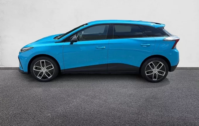 MG MG4 Electric 64kWh - 150 kW 2WD Luxury extérieur côté gauche 601122