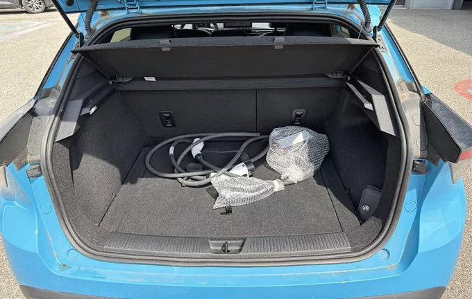 MG MG4 Electric 64kWh - 150 kW 2WD Luxury photo 10 601122