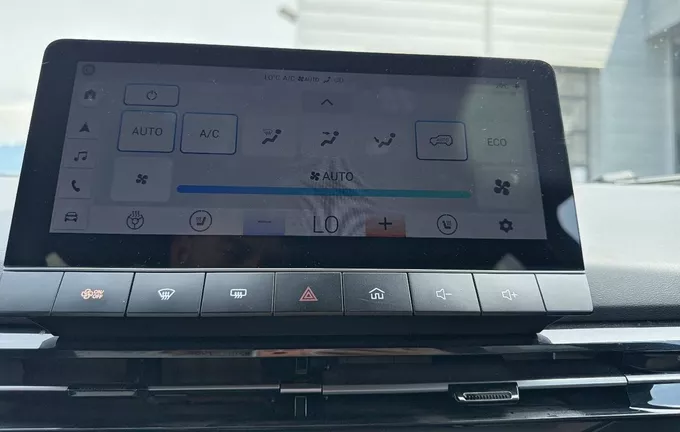 MG MG4 Electric 64kWh - 150 kW 2WD Luxury photo 14 601122