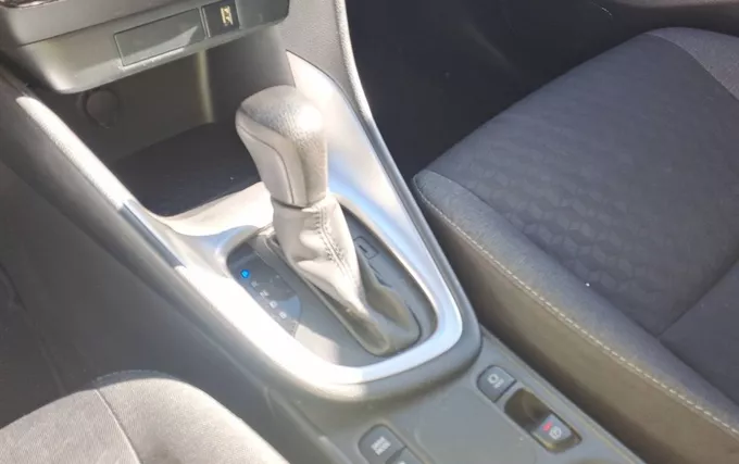 TOYOTA YARIS Hybride 116h Design photo 15 1104048