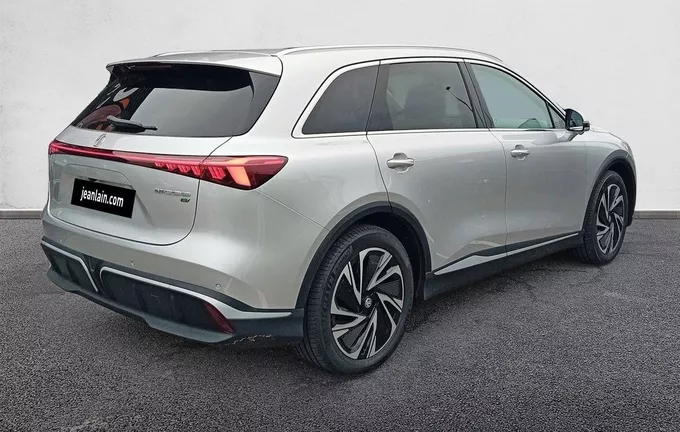 MG MGS6 EV MGS6 EV Luxury extérieur trois quart arrière droit 9918