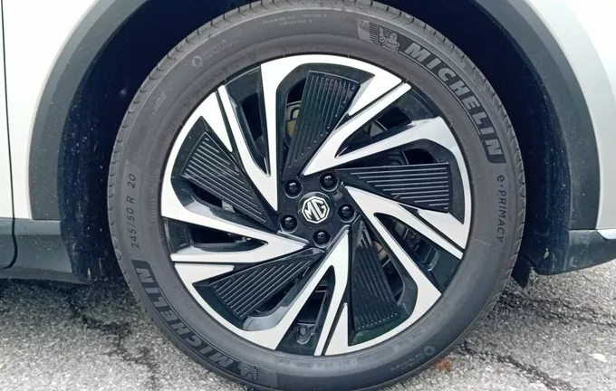 MG MGS6 EV MGS6 EV Luxury photo 9 9918