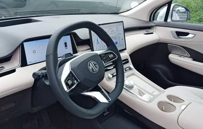 MG MGS6 EV MGS6 EV Luxury photo 27 9918