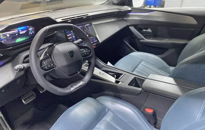 PEUGEOT 308 PHEV 225 e-EAT8 GT Pack photo 11 2129467
