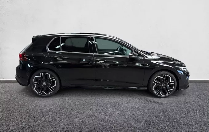 VOLKSWAGEN GOLF 2.0 TDI 150 DSG7 R-Line Edition extérieur côté droit 213175