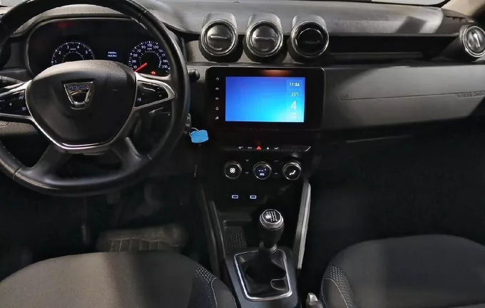 DACIA DUSTER Blue dCi 115 4x2 Prestige extérieur côté gauche 945723