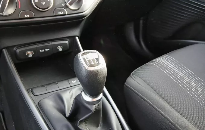 HYUNDAI I20 1.2 79 Initia photo 13 13408