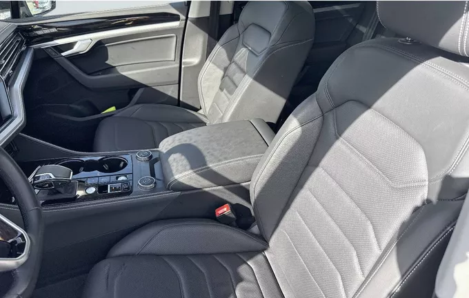 VOLKSWAGEN TOUAREG 3.0 V6 eHybrid 381ch Tiptronic 8 4Motion Elegance extérieur trois quart arrière droit 3013485
