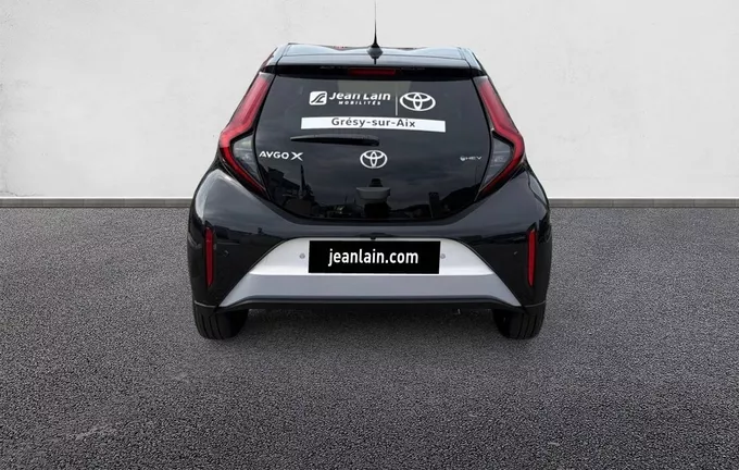 TOYOTA AYGO X Hybride 116h Graphic extérieur arrière 173408