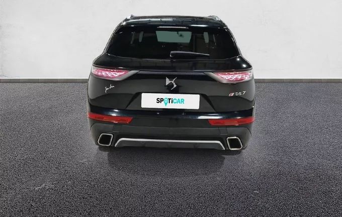 DS DS7 CROSSBACK PureTech 180 EAT8 Performance Line extérieur trois quart arrière droit 945523