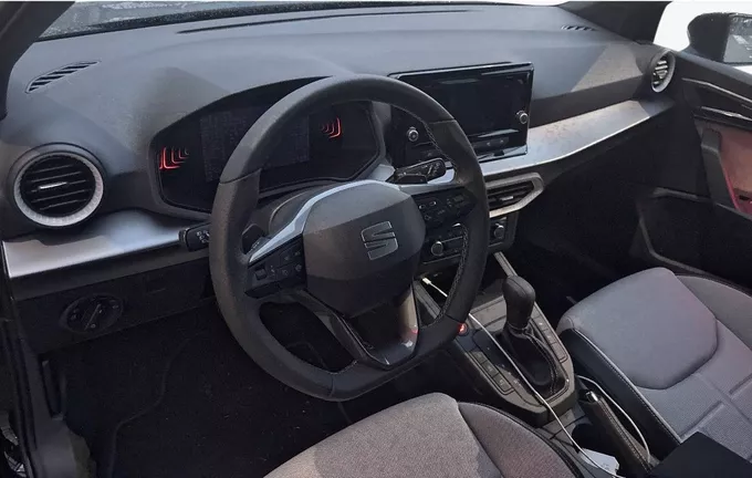 SEAT ARONA 1.0 TSI 115 ch Start/Stop DSG7 FR photo 13 1882