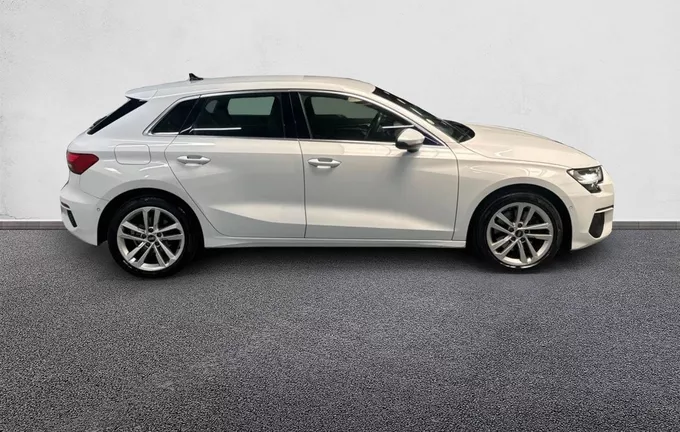 AUDI A3 Sportback 35 TDI 150 Design extérieur côté droit 2131370