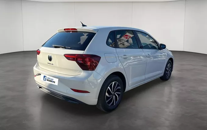 VOLKSWAGEN POLO 1.0 TSI 95 S&S BVM5 VW Edition extérieur trois quart arrière droit 561017