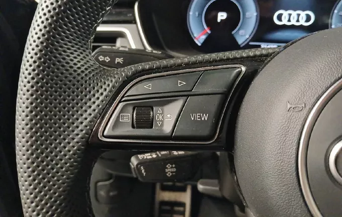 AUDI A4 Avant 35 TDI 163 S tronic 7 S line photo 12 2125227