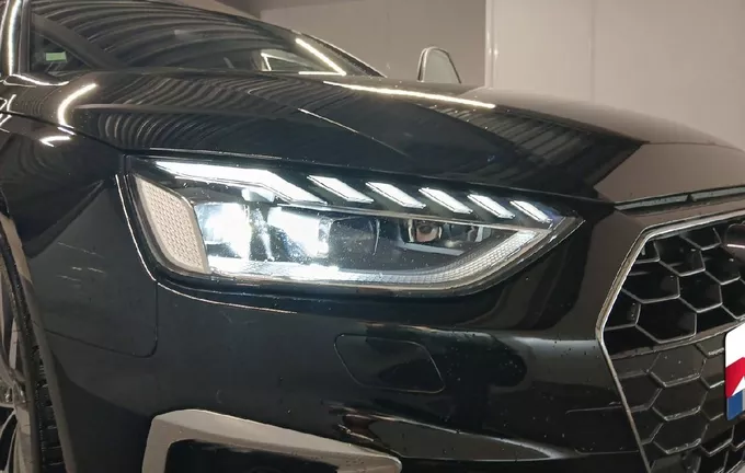 AUDI A4 Avant 35 TDI 163 S tronic 7 S line photo 19 2125227