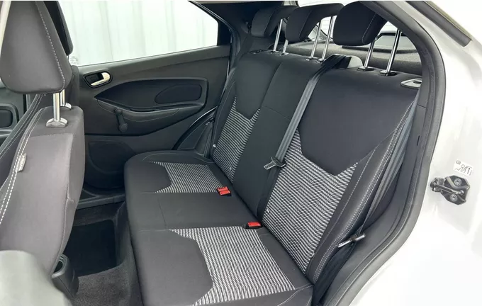 FORD KA+ 1.2 70 ch S&S Essential extérieur arrière 213529