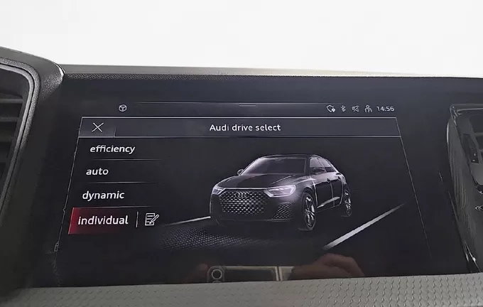 AUDI A1 Sportback 30 TFSI 110 ch S tronic 7 S Line photo 19 2127535