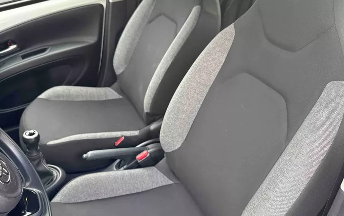 TOYOTA AYGO X 1.0 VVT-i 72 Dynamic photo 11 1103946