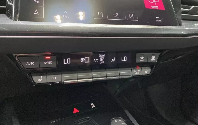 AUDI Q4 E-TRON 45 285 ch 82 kWh S line photo 14 2127824
