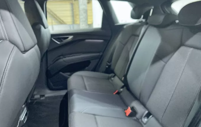 AUDI Q4 E-TRON 45 285 ch 82 kWh S line photo 17 2127824