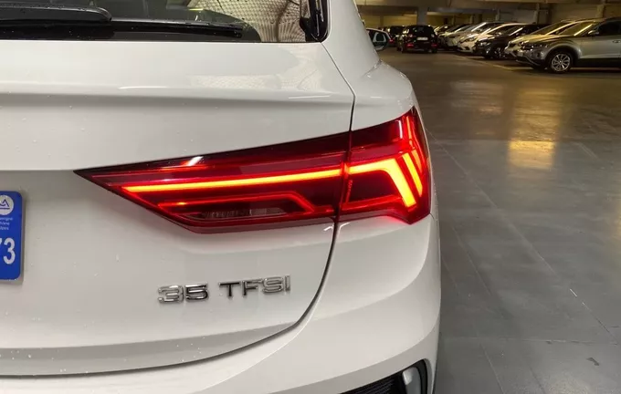 AUDI Q3 Sportback 35 TFSI 150 ch S line photo 20 2127466