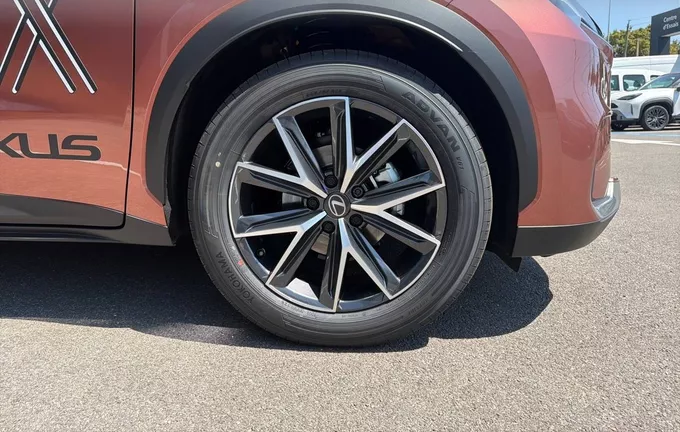LEXUS LBX 2WD Emotion photo 9 177899