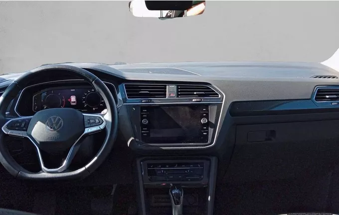VOLKSWAGEN TIGUAN 2.0 TDI 150ch DSG7 4Motion Elegance extérieur trois quart avant droit 560626