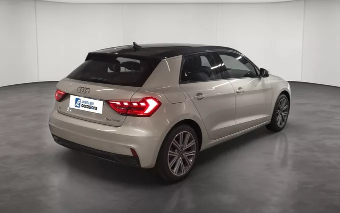 AUDI A1 Sportback 30 TFSI 110 ch S tronic 7 Advanced 2 extérieur trois quart arrière droit 2131613