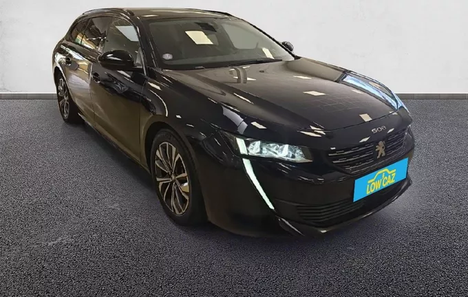 PEUGEOT 508 SW Hybrid 225 e-EAT8 Allure Pack extérieur trois quart avant droit 213352