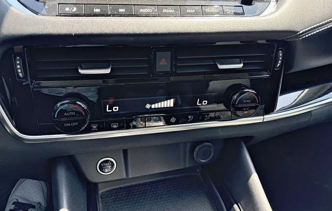 NISSAN QASHQAI Mild Hybrid 158 ch Xtronic N-Connecta photo 14 2129224