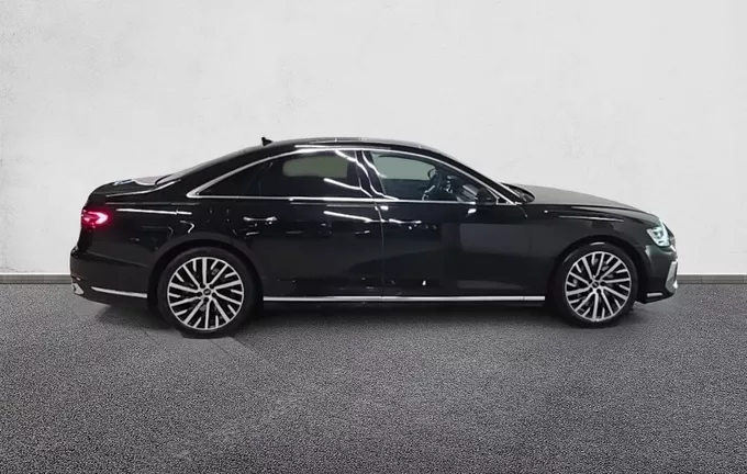 AUDI A8 60 TFSIe 462 ch Tiptronic 8 Quattro Avus extérieur côté droit 2127760