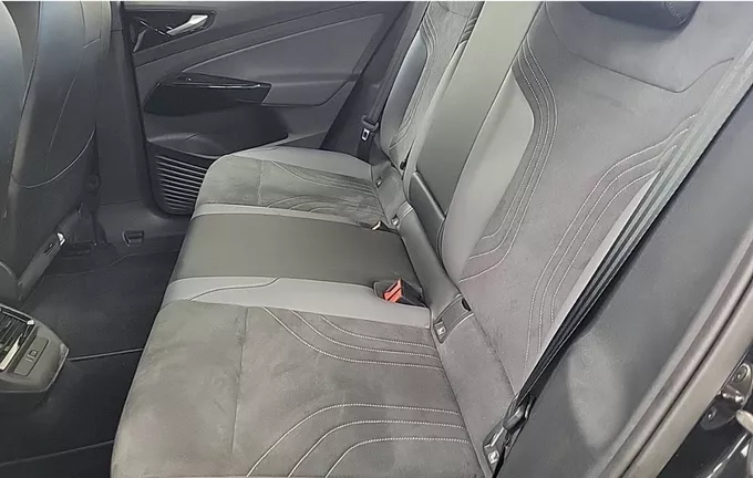 VOLKSWAGEN ID.4 170 ch Pure extérieur arrière 2129315