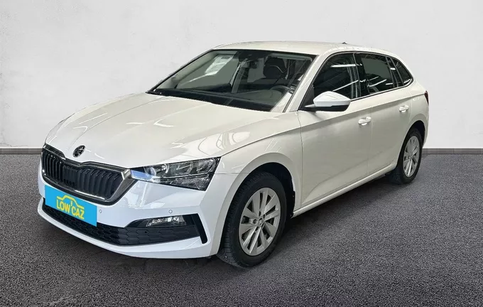 SKODA SCALA 1.0 TSI Evo 110 ch DSG7 Business extérieur trois quart avant gauche 213096