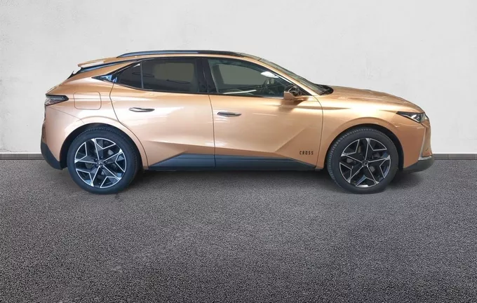 DS DS4 DS 4 Hybride E-Tense 225 EAT8 Cross Rivoli extérieur côté droit 945726