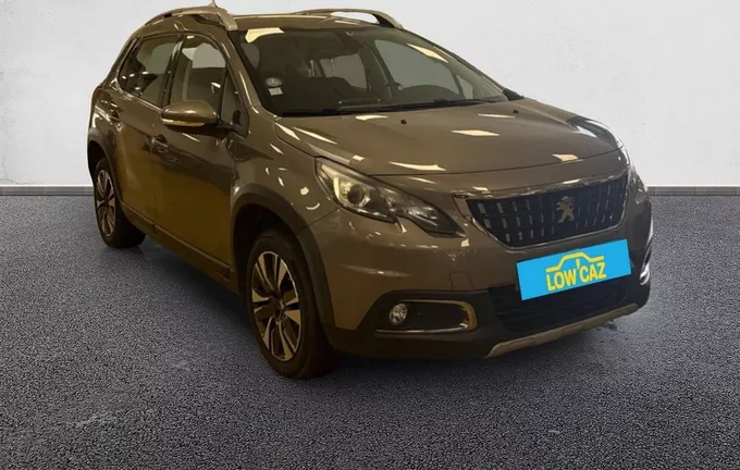 PEUGEOT 2008 1.2 PureTech 110ch S&S BVM5 Allure Business extérieur trois quart avant droit 213554