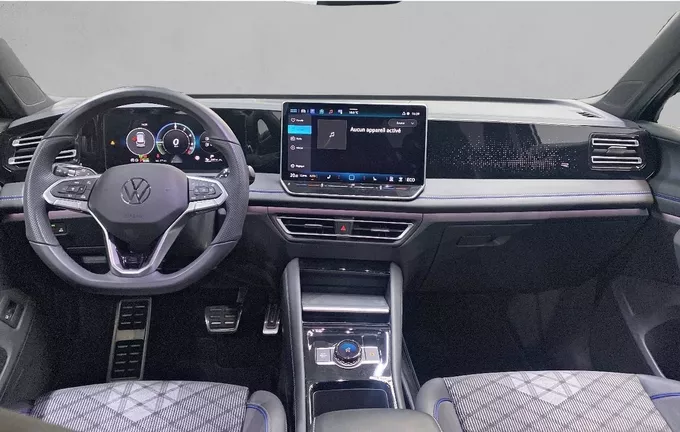 VOLKSWAGEN TIGUAN 1.5 eHybrid 204ch DSG6 R-Line extérieur trois quart avant droit 2129169