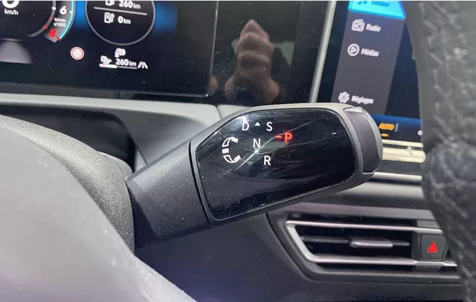 VOLKSWAGEN TIGUAN 1.5 eHybrid 204ch DSG6 R-Line photo 16 2129169