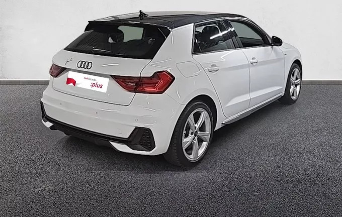AUDI A1 Sportback 30 TFSI 110 ch S tronic 7 S Line extérieur trois quart arrière droit 2128252