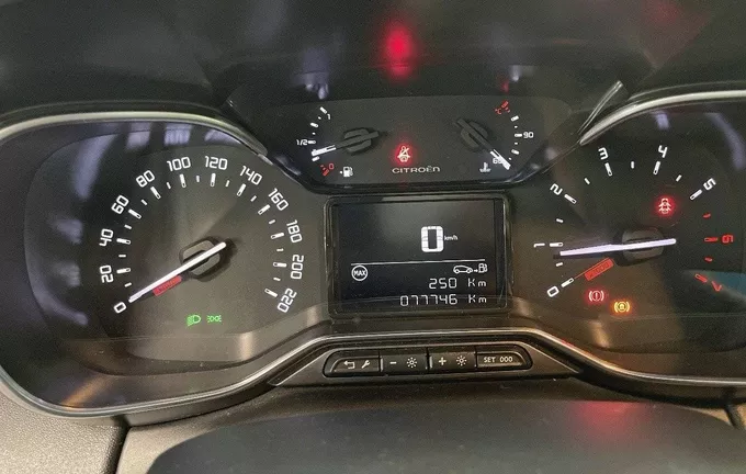 CITROEN C3 AIRCROSS BlueHDi 110 S&S BVM6 Shine photo 20 212146