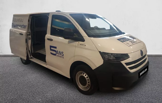 VOLKSWAGEN UTILITAIRES TRANSPORTER VAN L1H1 2.0 TDI 150 BVA8 BUSINESS extérieur trois quart avant droit 6619