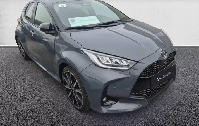 TOYOTA YARIS Hybride 130h GR Sport extérieur trois quart avant droit 1103170