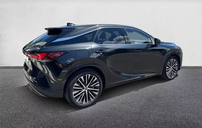 LEXUS RX 450h+ 4WD Hybride Rechargeable Luxe extérieur trois quart arrière droit 1103387