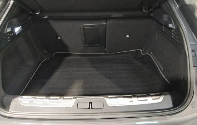 DS DS4 DS 4 PureTech 130 EAT8 Performance Line+ extérieur arrière 945533