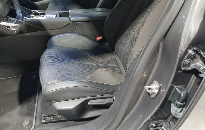 DS DS4 DS 4 PureTech 130 EAT8 Performance Line+ photo 11 945533