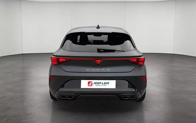 CUPRA LEON 1.5 eTSI Hybrid 150 ch DSG7 V extérieur arrière 4859