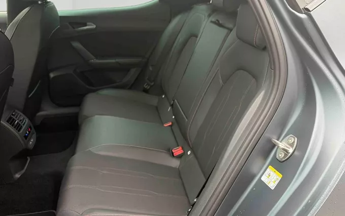 CUPRA LEON 1.5 eTSI Hybrid 150 ch DSG7 V photo 17 4859