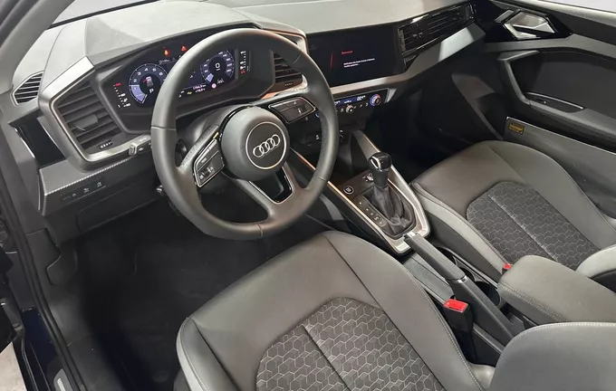 AUDI A1 Sportback 25 TFSI 95 ch S tronic 7 Design photo 11 2125099