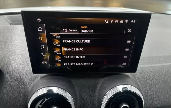 AUDI Q2 35 TFSI 150 S tronic 7 Design photo 16 2127712