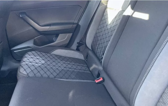 VOLKSWAGEN POLO 1.0 TSI 95 S&S BVM5 R-Line Edition extérieur arrière 2125153